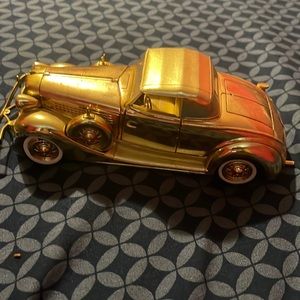 Gold Oldies car model